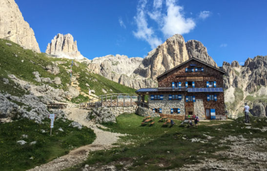 Rifugio Roda di Vael